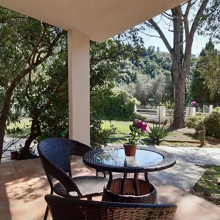 Stravanata - Large Pool, Car And Heated Outdoor Jacuzzi