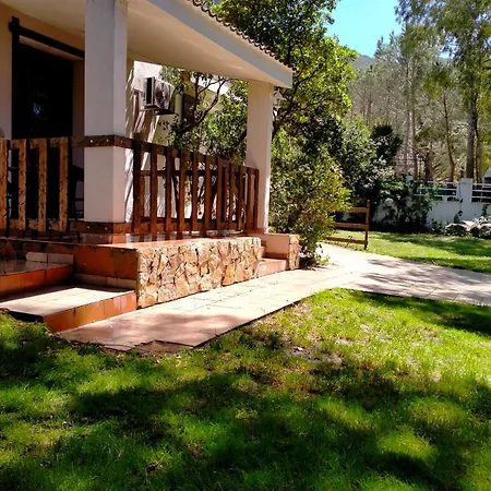 Villa Stravanata - Large Pool, Car And Heated Outdoor Jacuzzi